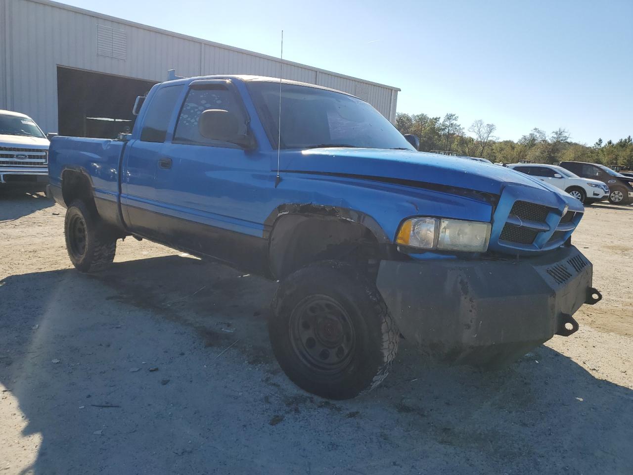 2000 Dodge RAM - Image 4