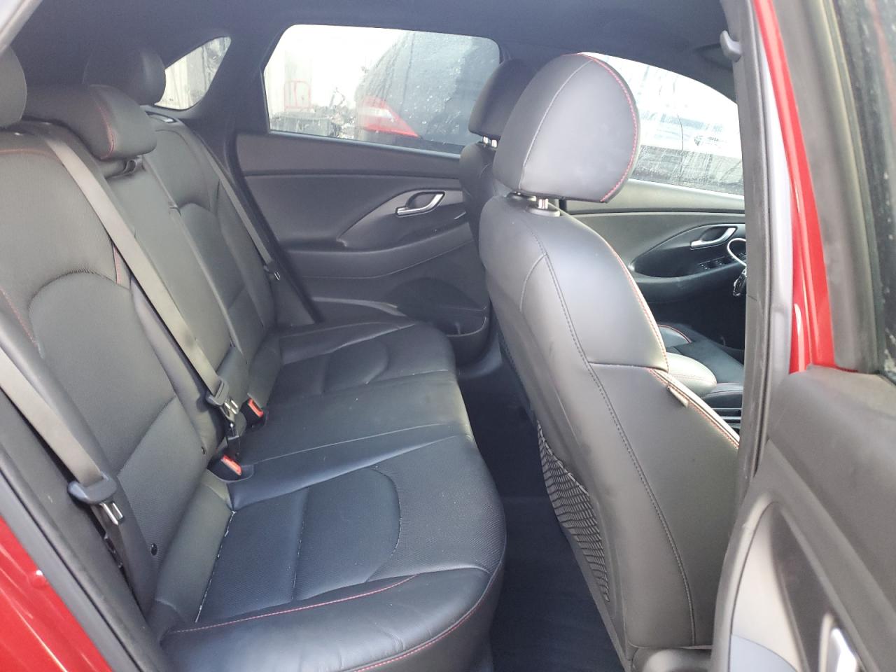 2018 Hyundai Elantra - Image 10