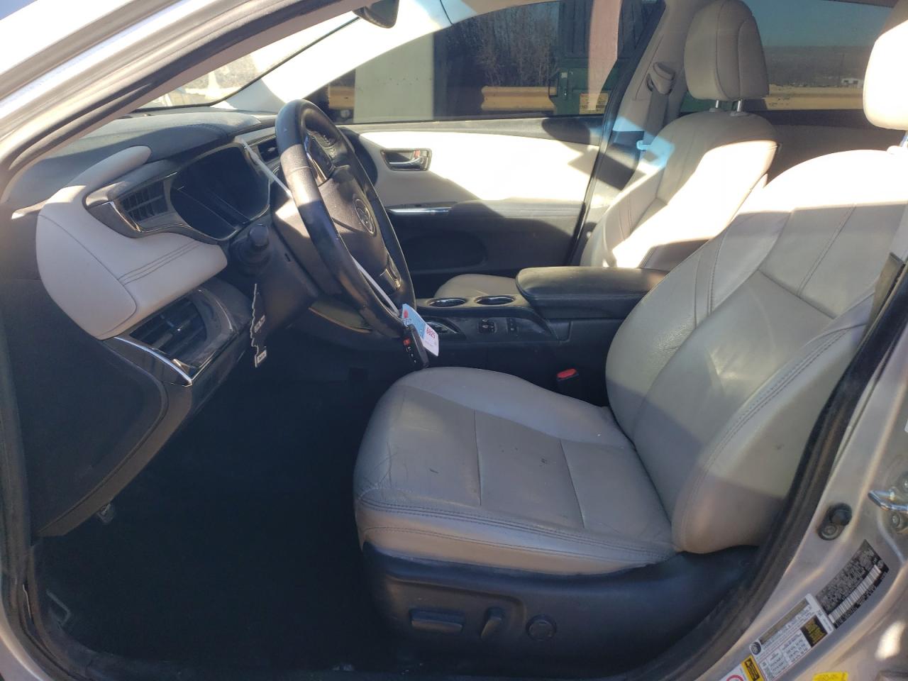 2015 Toyota Avalon - Image 7