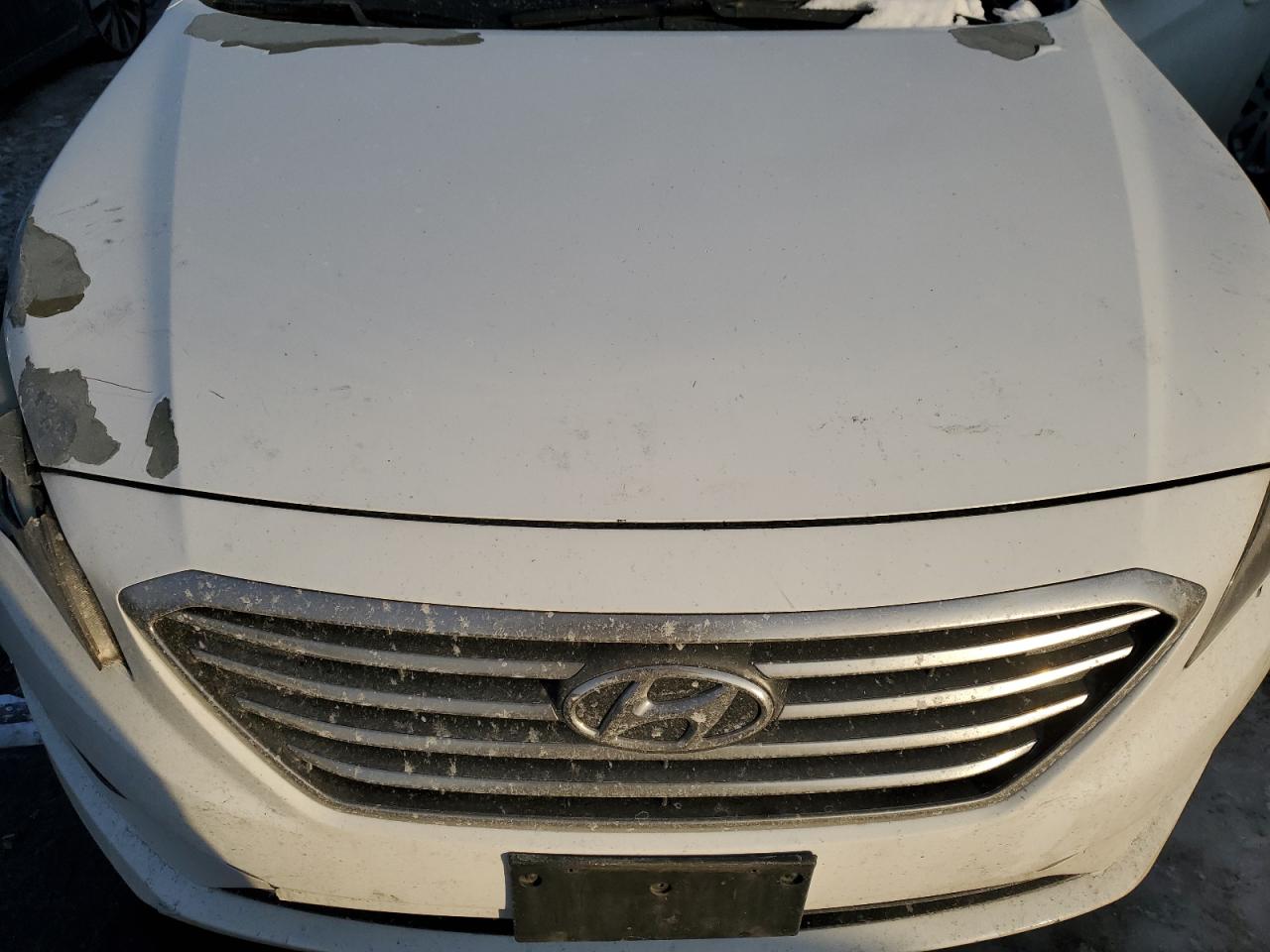 2016 Hyundai Sonata - Image 11
