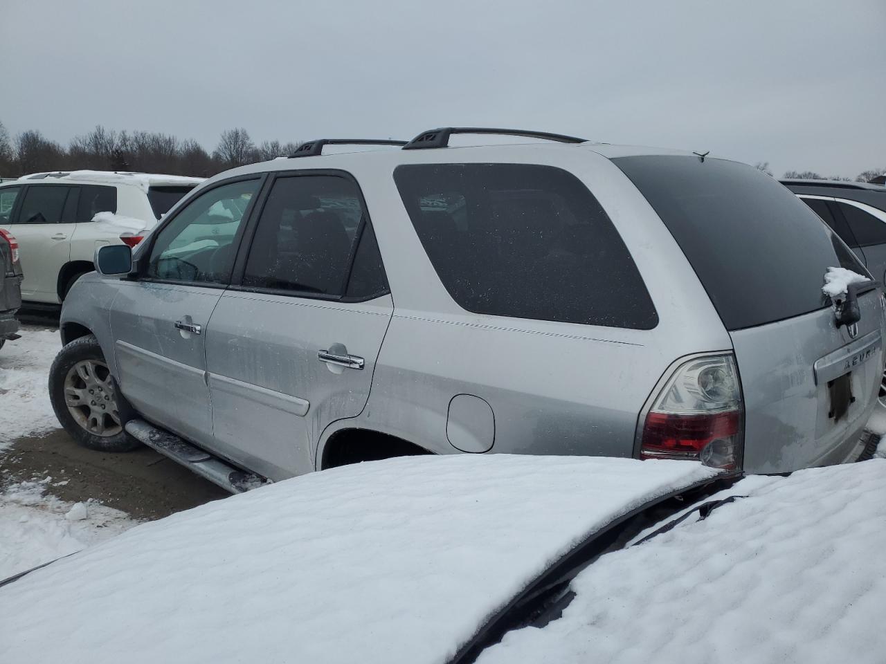 2005 Acura MDX - Image 2