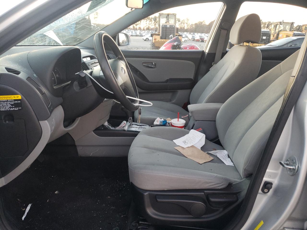 2010 Hyundai Elantra - Image 7