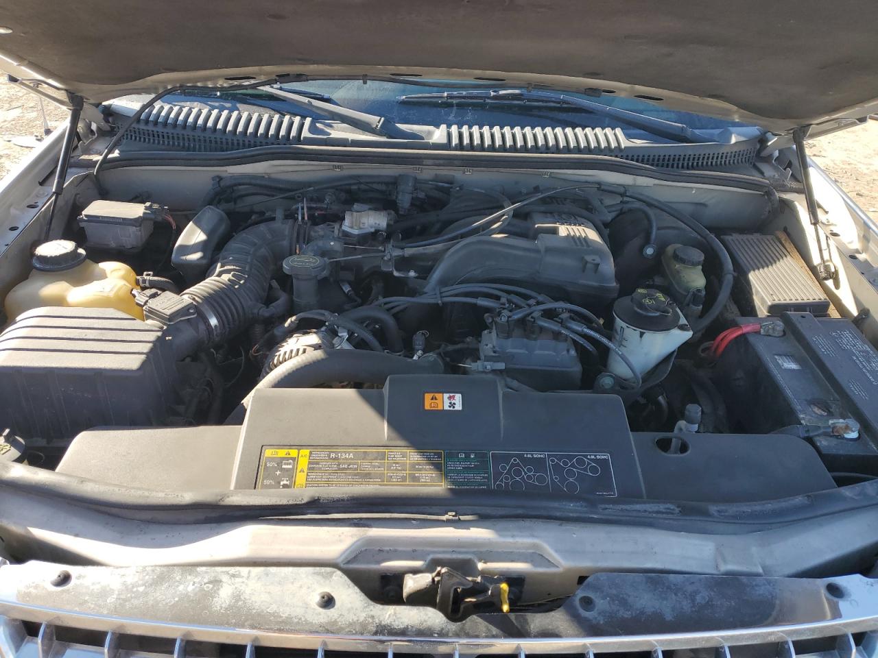 2003 Ford Explorer - Image 12