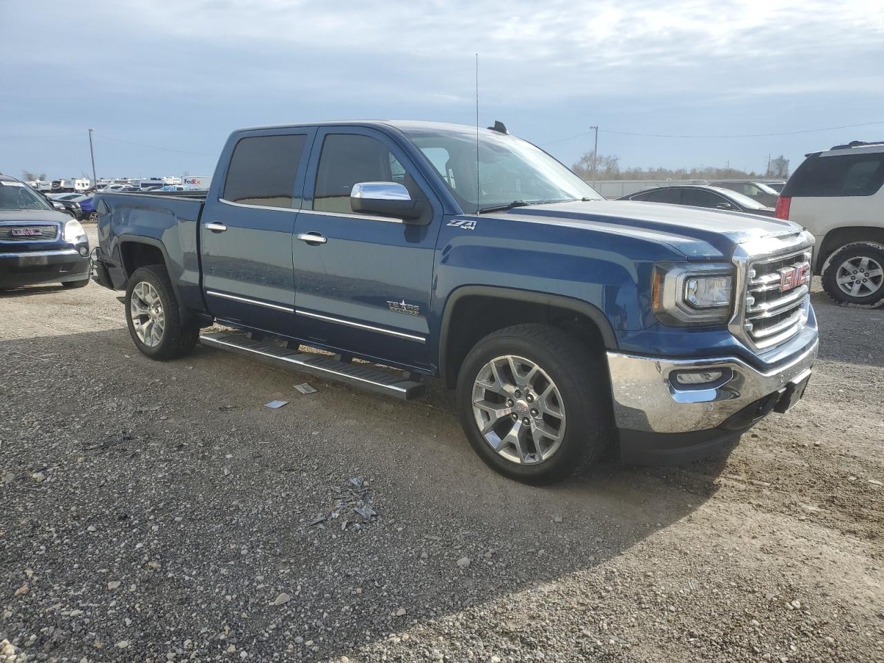 2017 GMC Sierra - Image 4