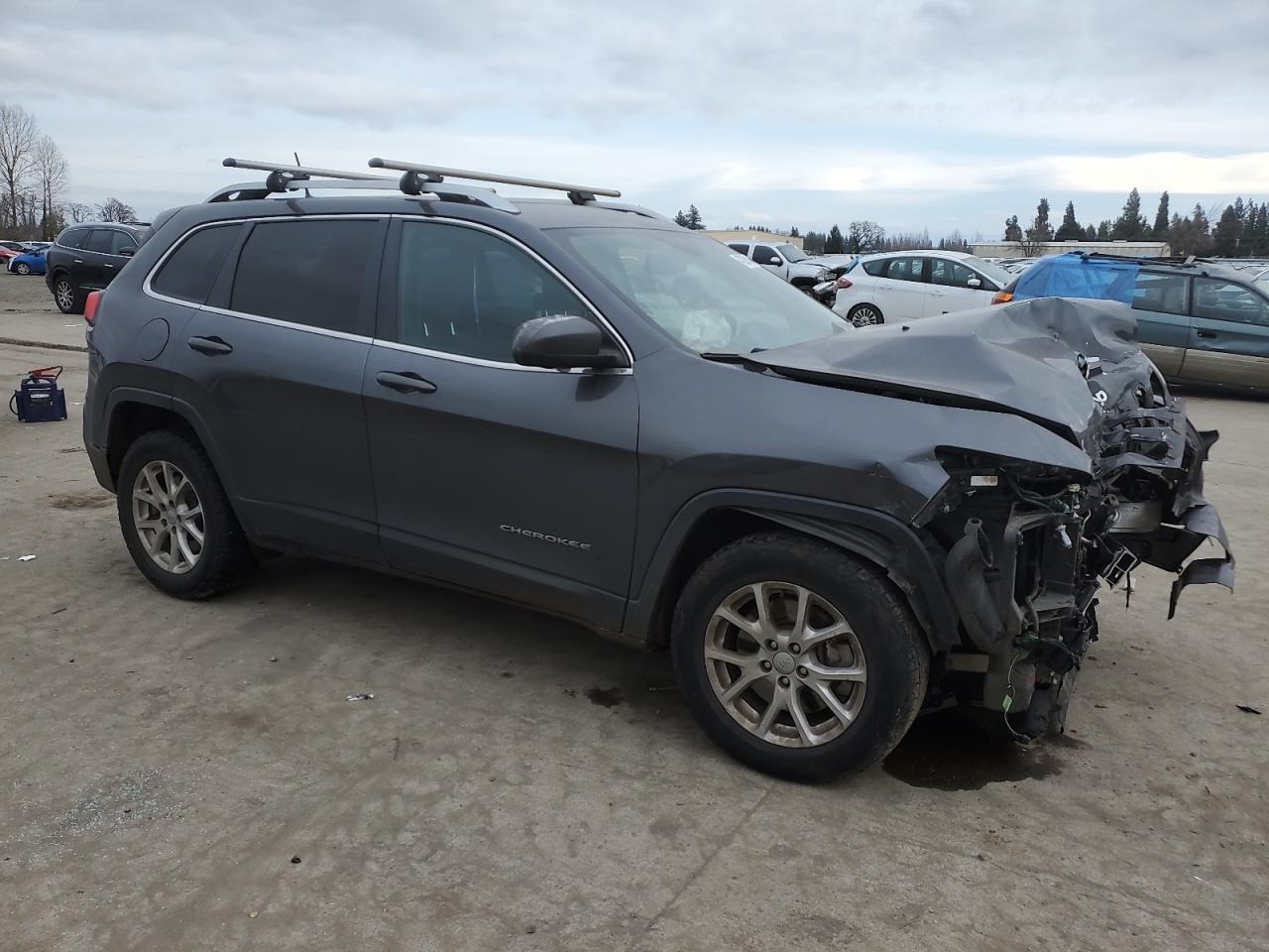2016 Jeep Grand Cherokee - Image 4