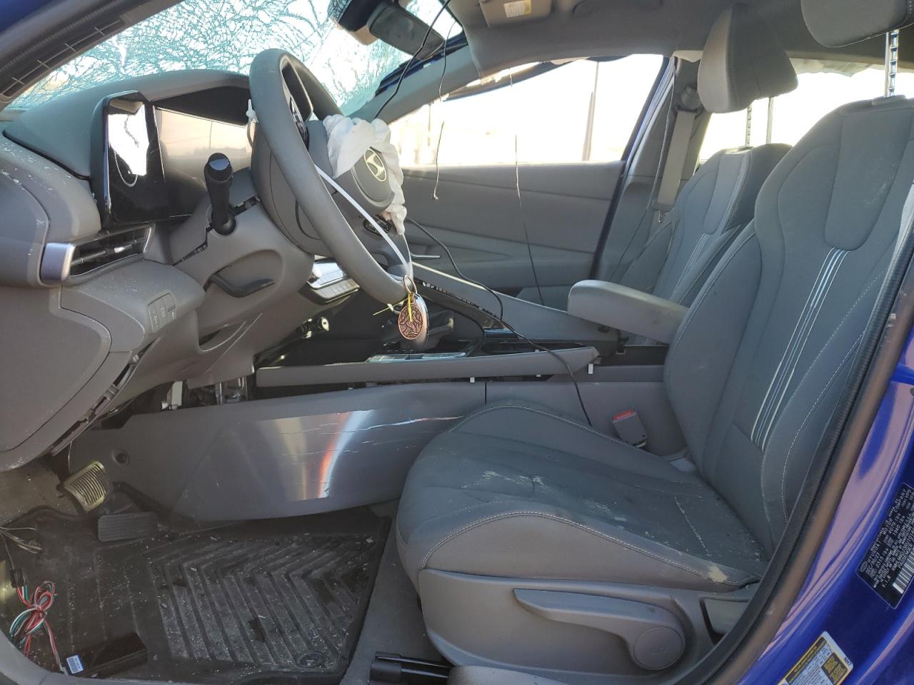 2024 Hyundai Elantra - Image 7