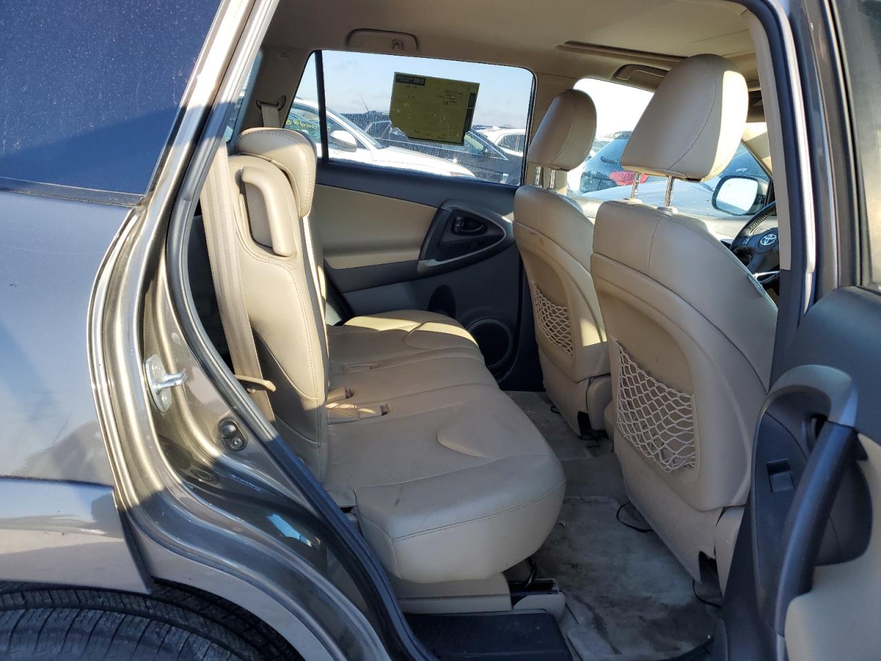 2011 Toyota RAV 4 - Image 10