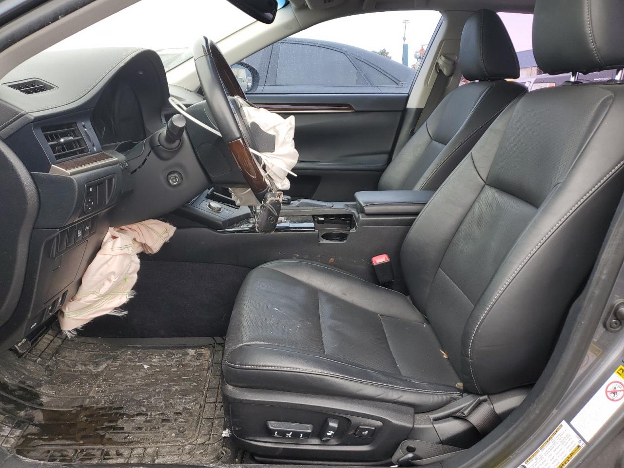 2014 Lexus ES - Image 7