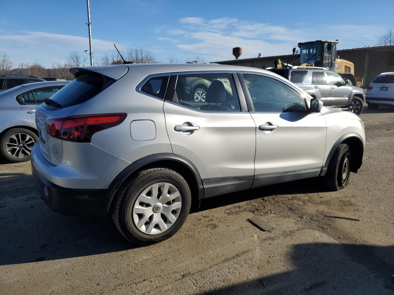 2019 Nissan Rogue - Image 3