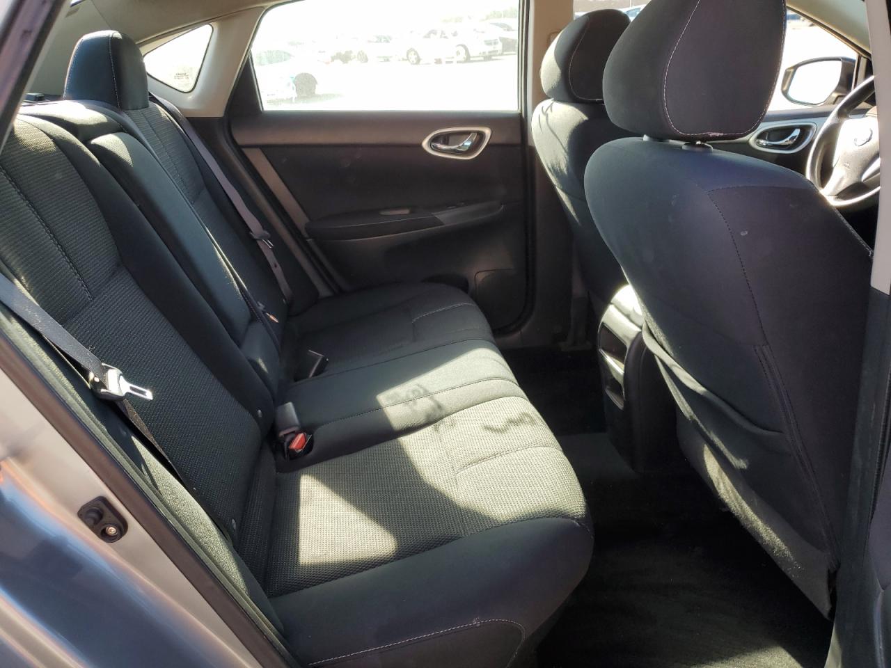 2014 Nissan Sentra - Image 10
