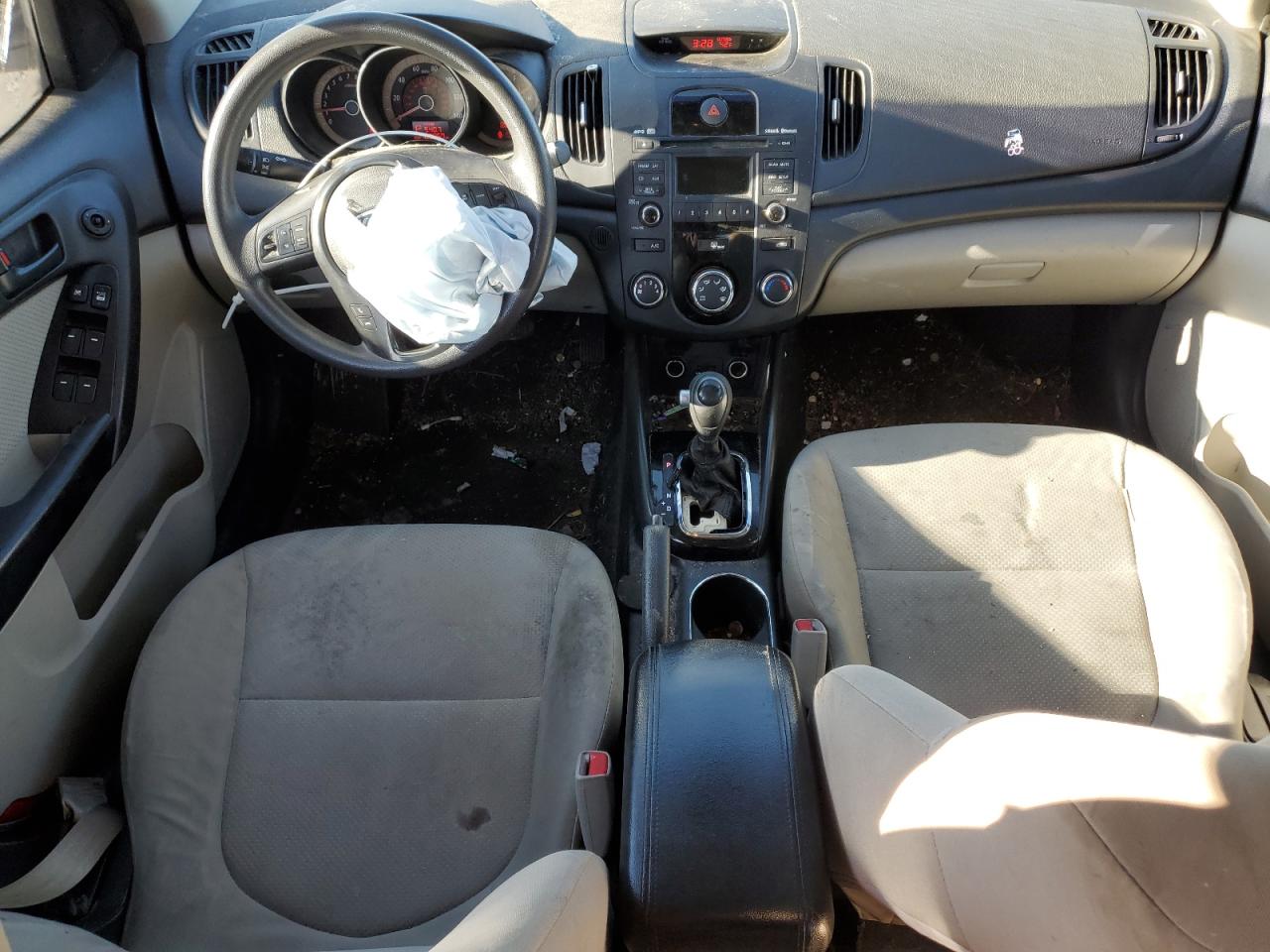2012 Kia Forte - Image 8