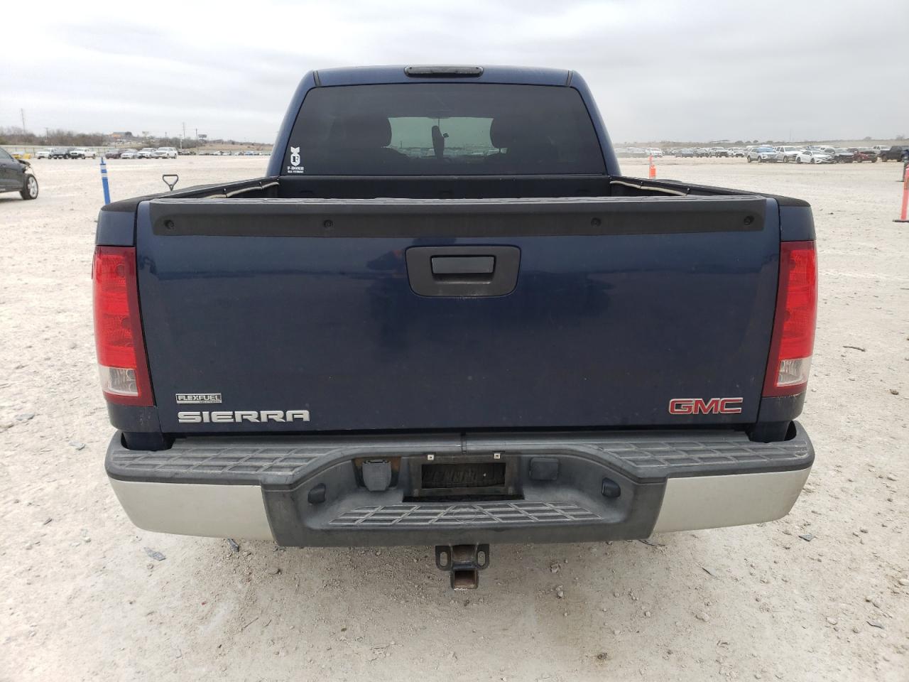 2010 GMC Sierra - Image 6