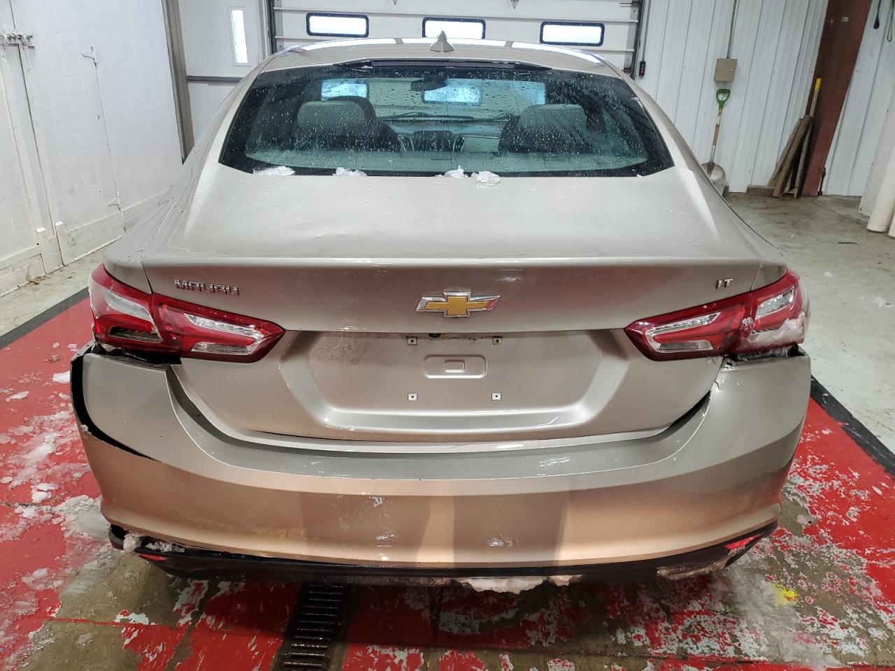 2022 Chevrolet Malibu - Image 6