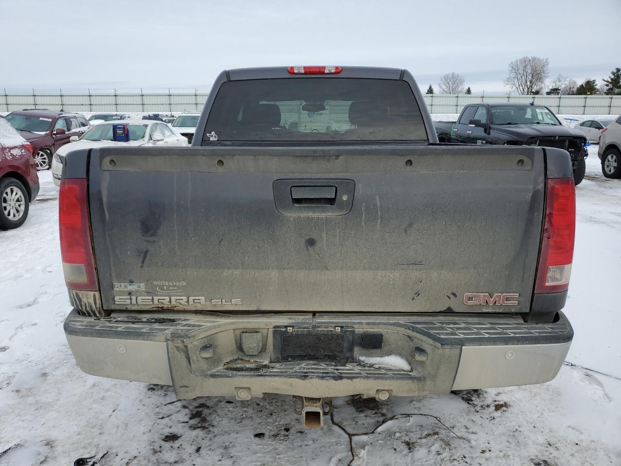 2010 GMC Sierra - Image 6