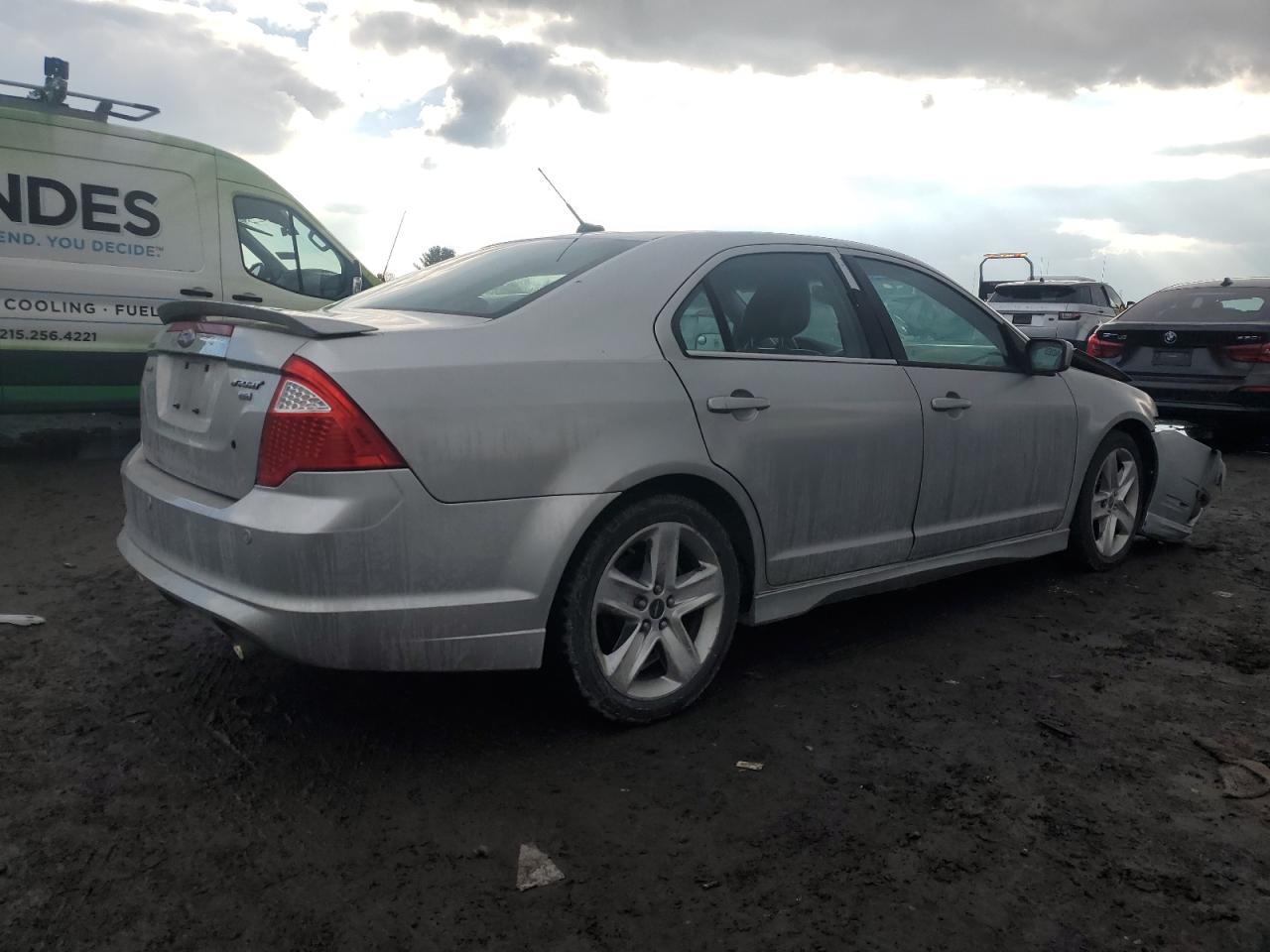 2010 Ford Fusion - Image 3