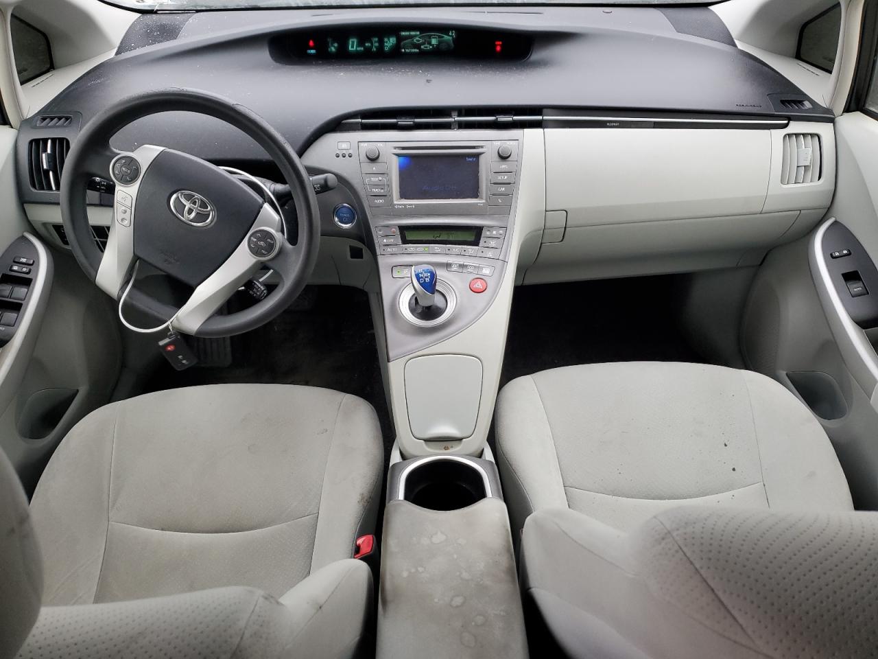 2012 Toyota Prius - Image 8