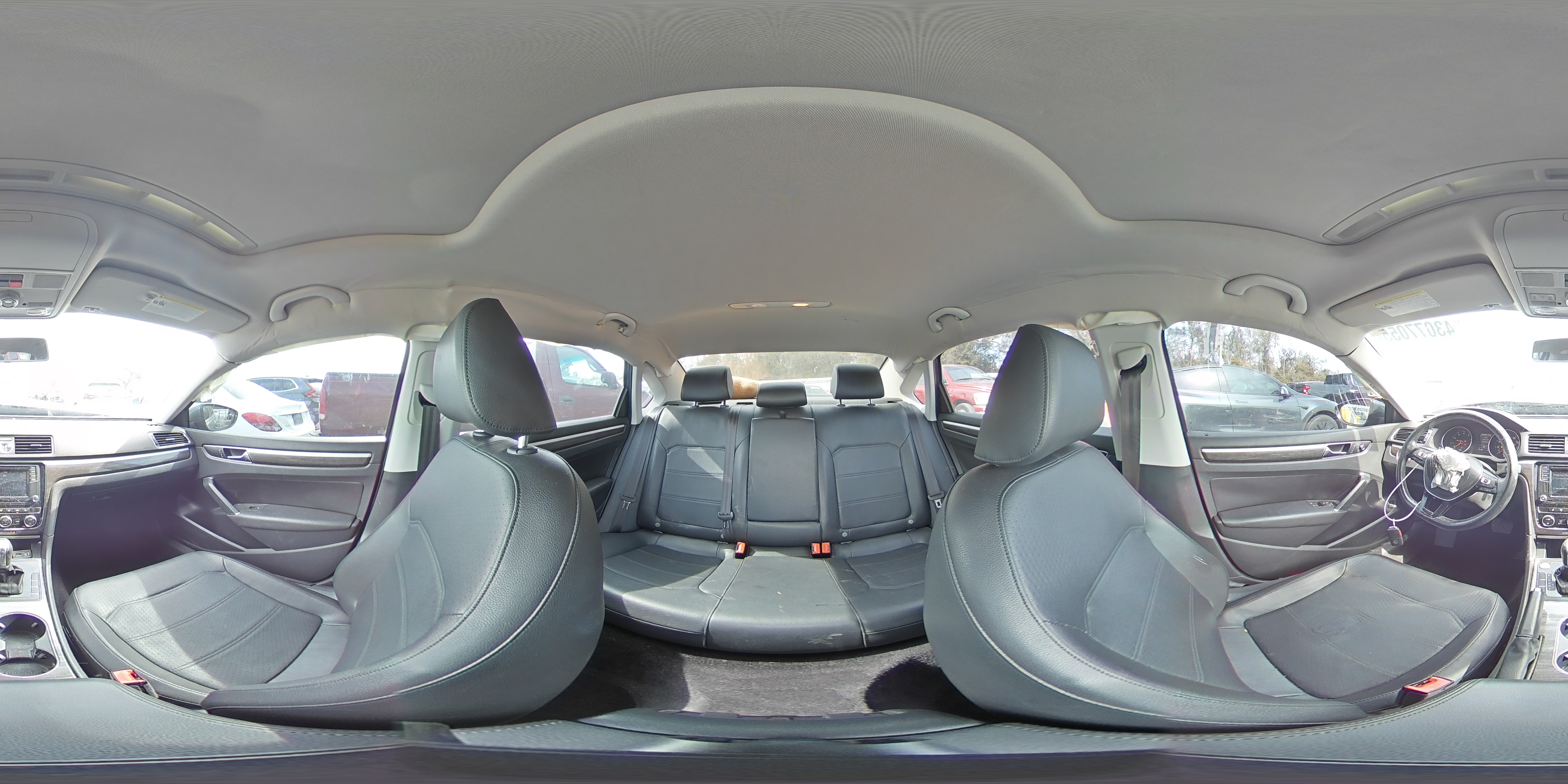 2017 Volkswagen Passat - Image 14