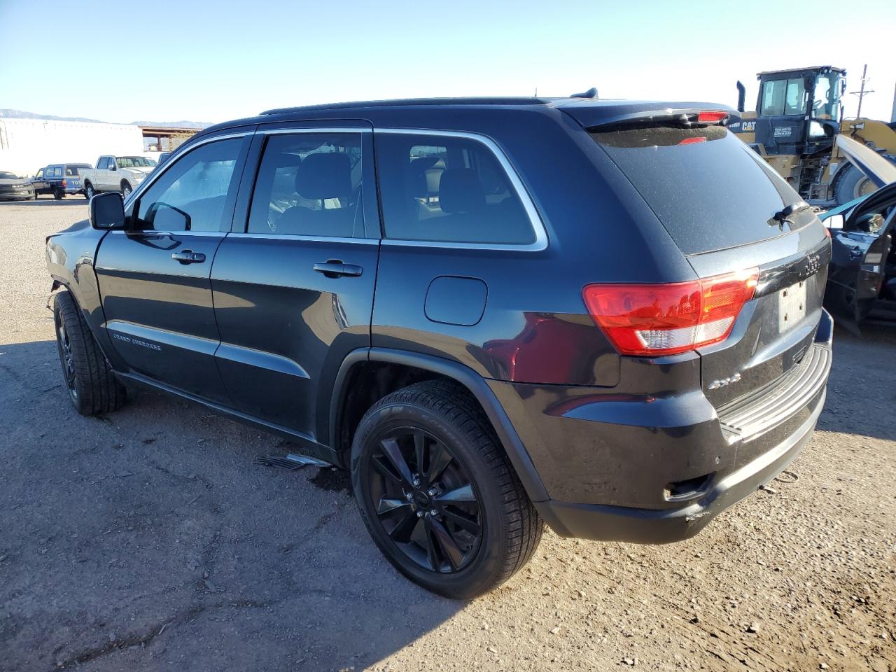 2013 Jeep Grand Cherokee - Image 2