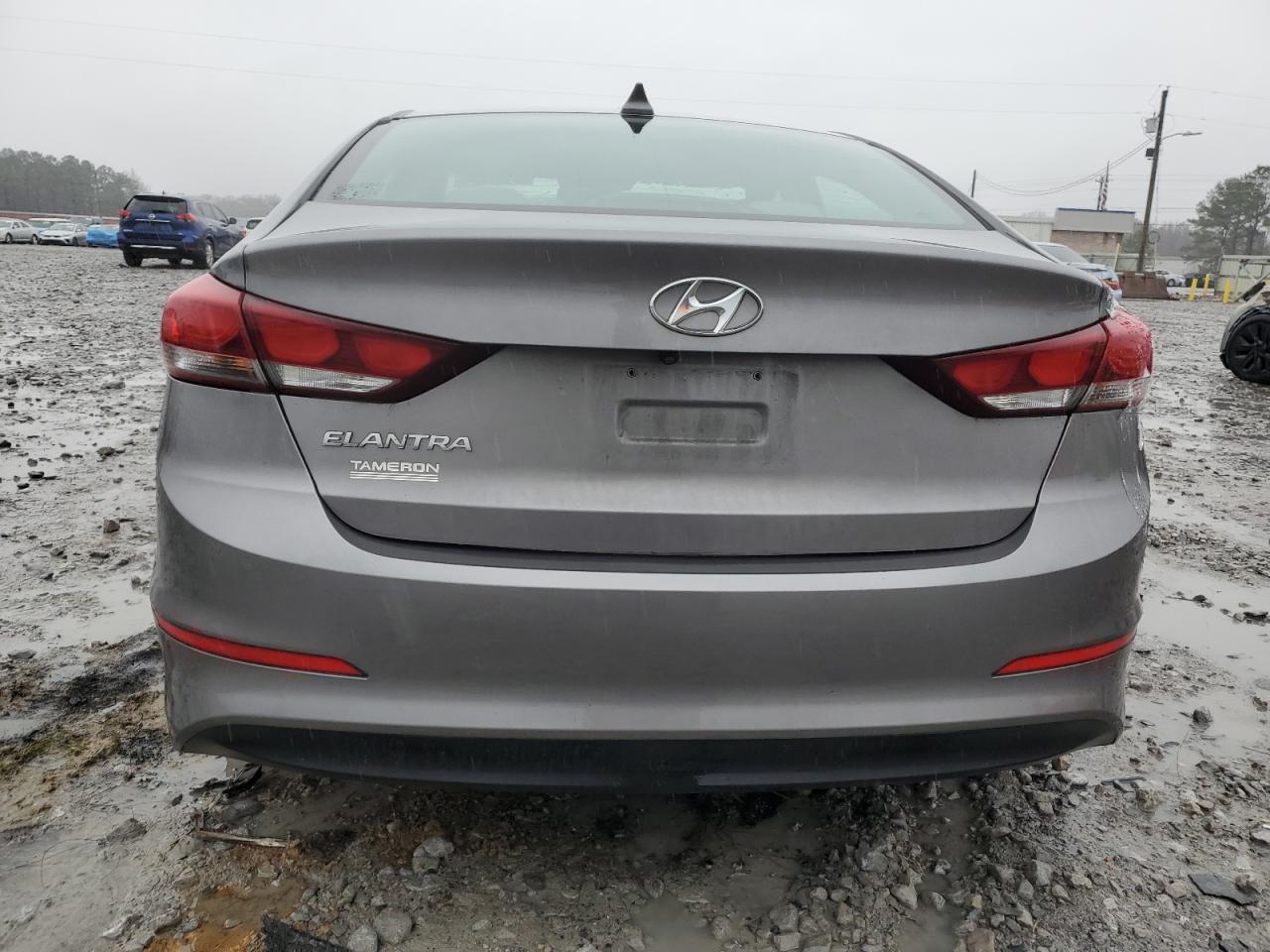 2018 Hyundai Elantra - Image 6
