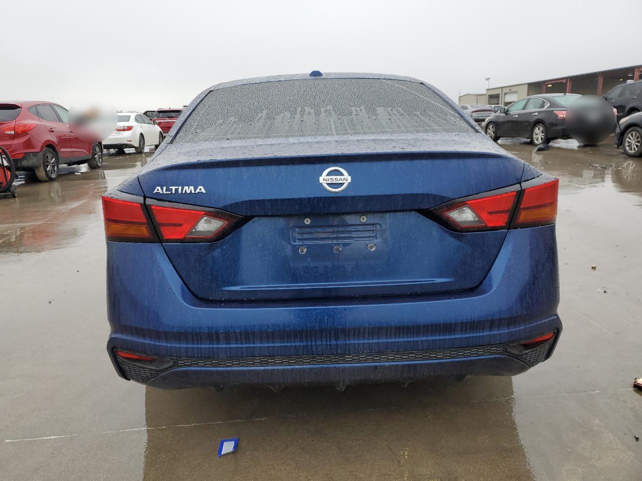 2020 Nissan Altima - Image 6