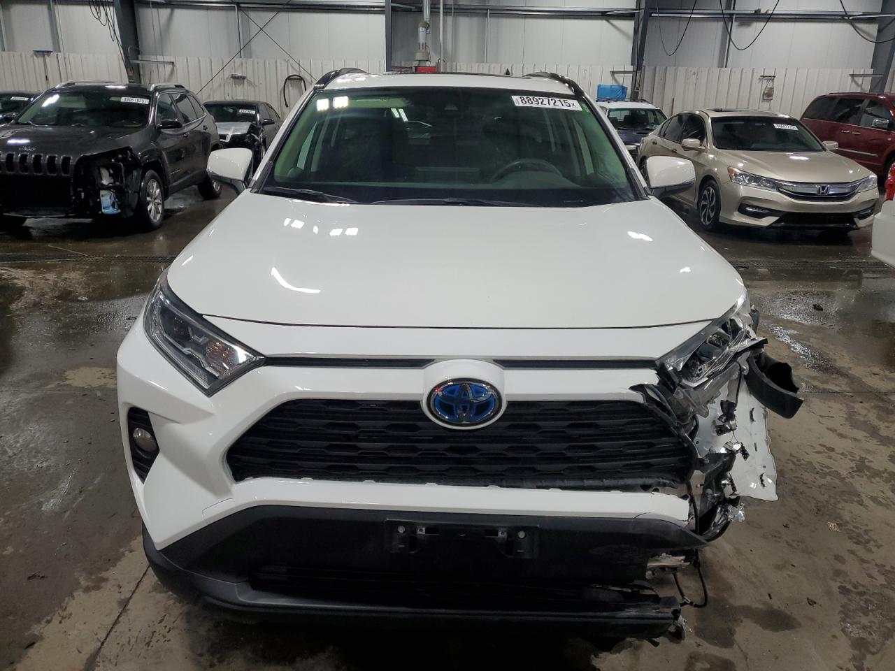 2019 Toyota RAV 4 - Image 5