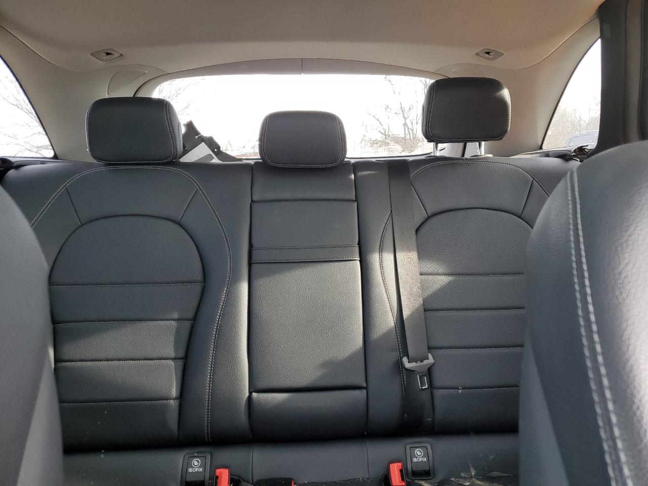 2016 Mercedes-Benz GLC - Image 10