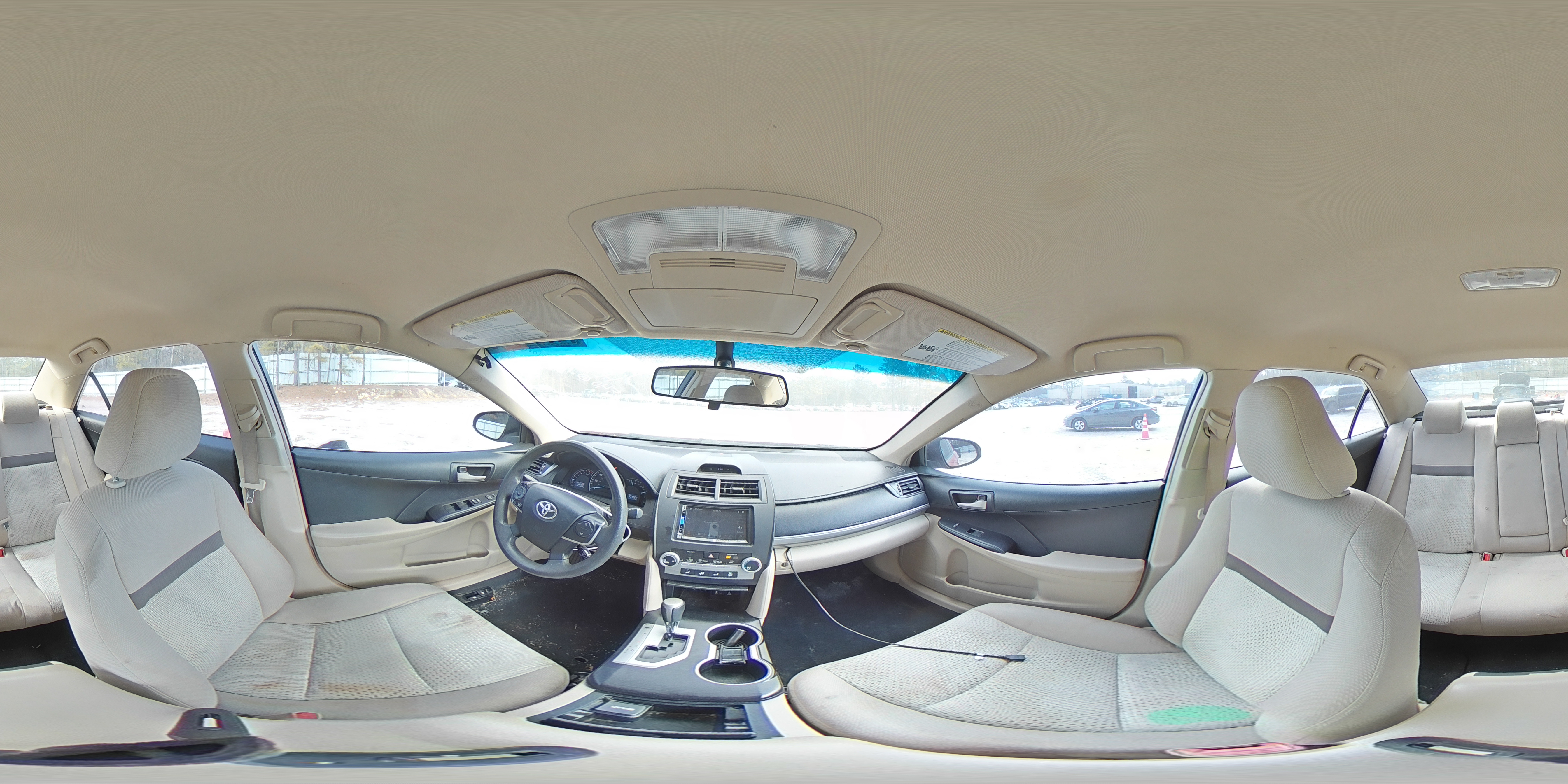 2013 Toyota Camry - Image 13