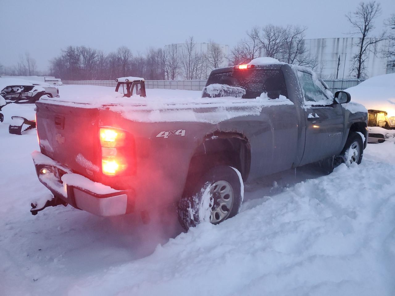 2011 Chevrolet Silverado - Image 3