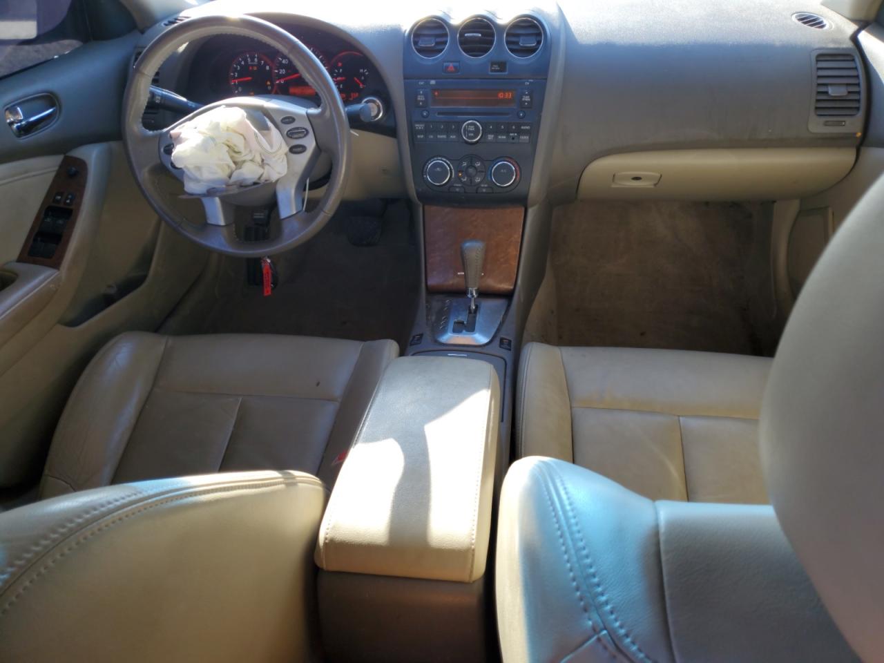 2009 Nissan Altima - Image 8