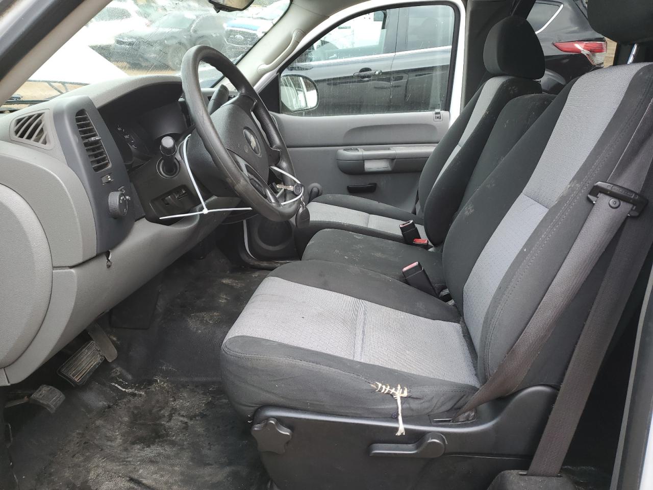 2009 Chevrolet Silverado - Image 7