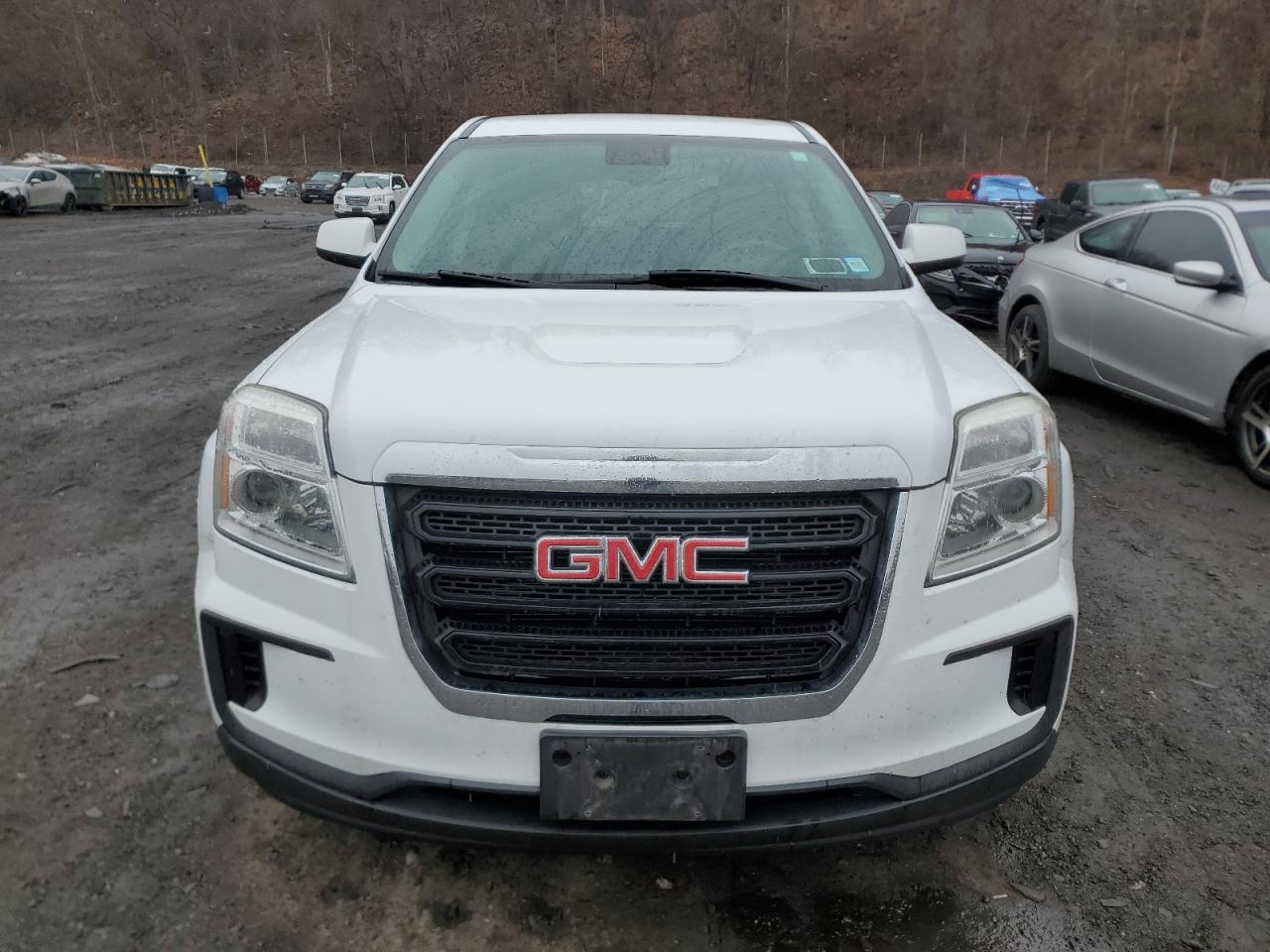 2016 GMC Terrain - Image 5
