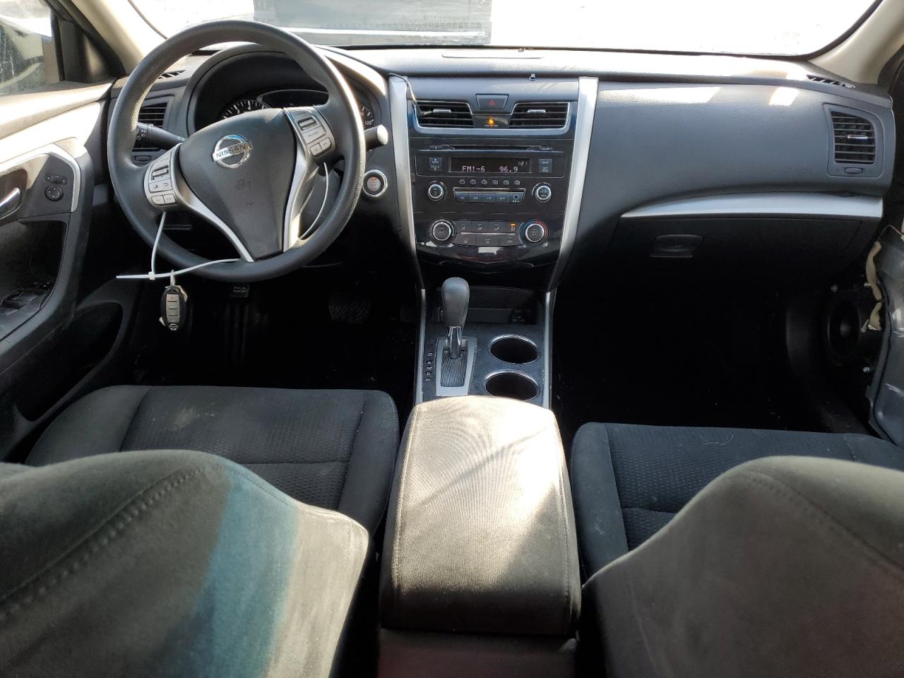 2015 Nissan Altima - Image 8