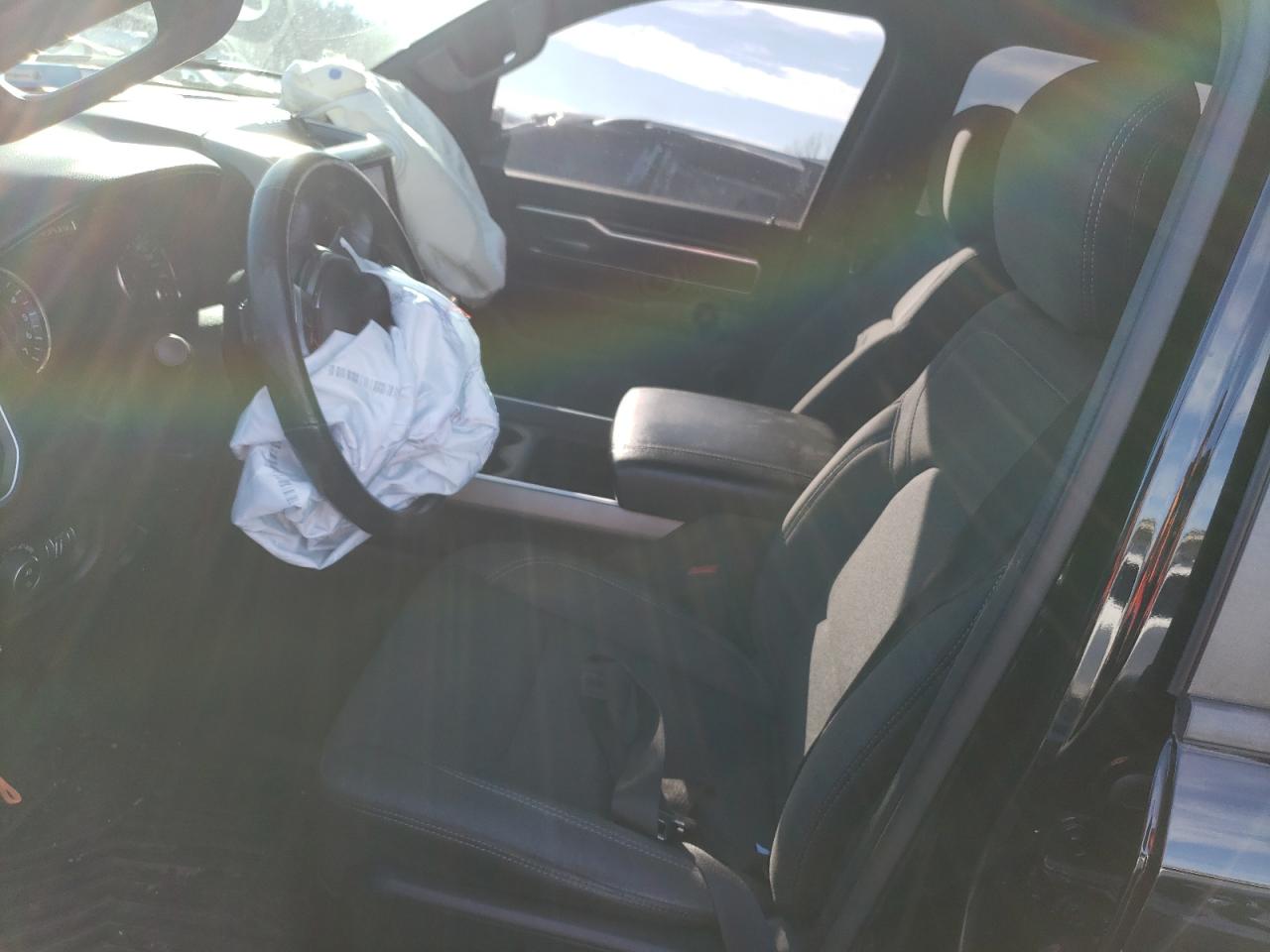 2019 RAM 1500 - Image 7