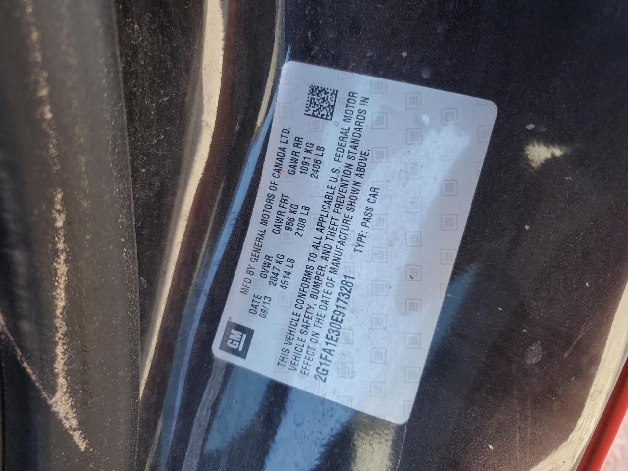 2014 Chevrolet Camaro - Image 14