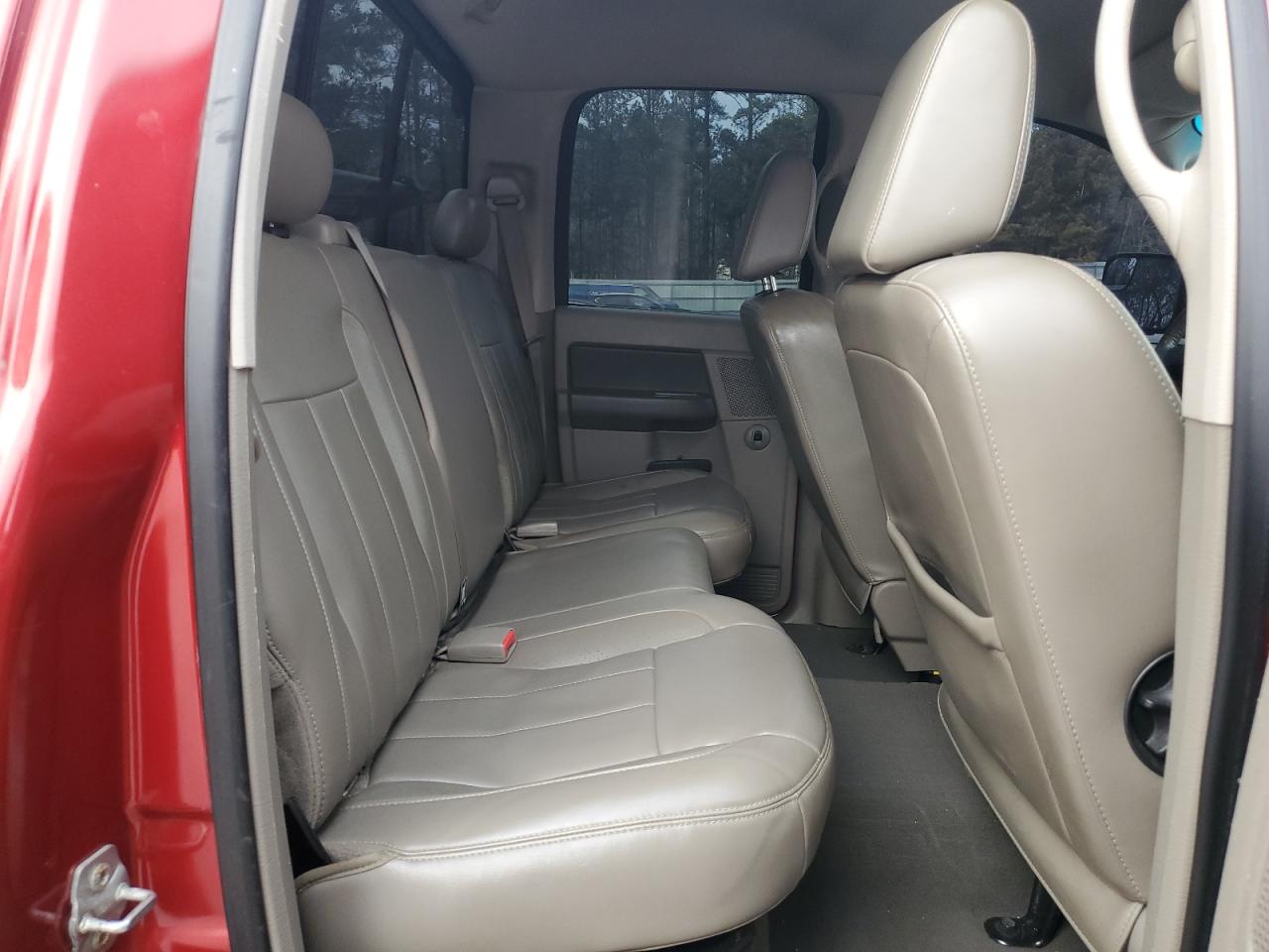 2007 Dodge RAM - Image 10