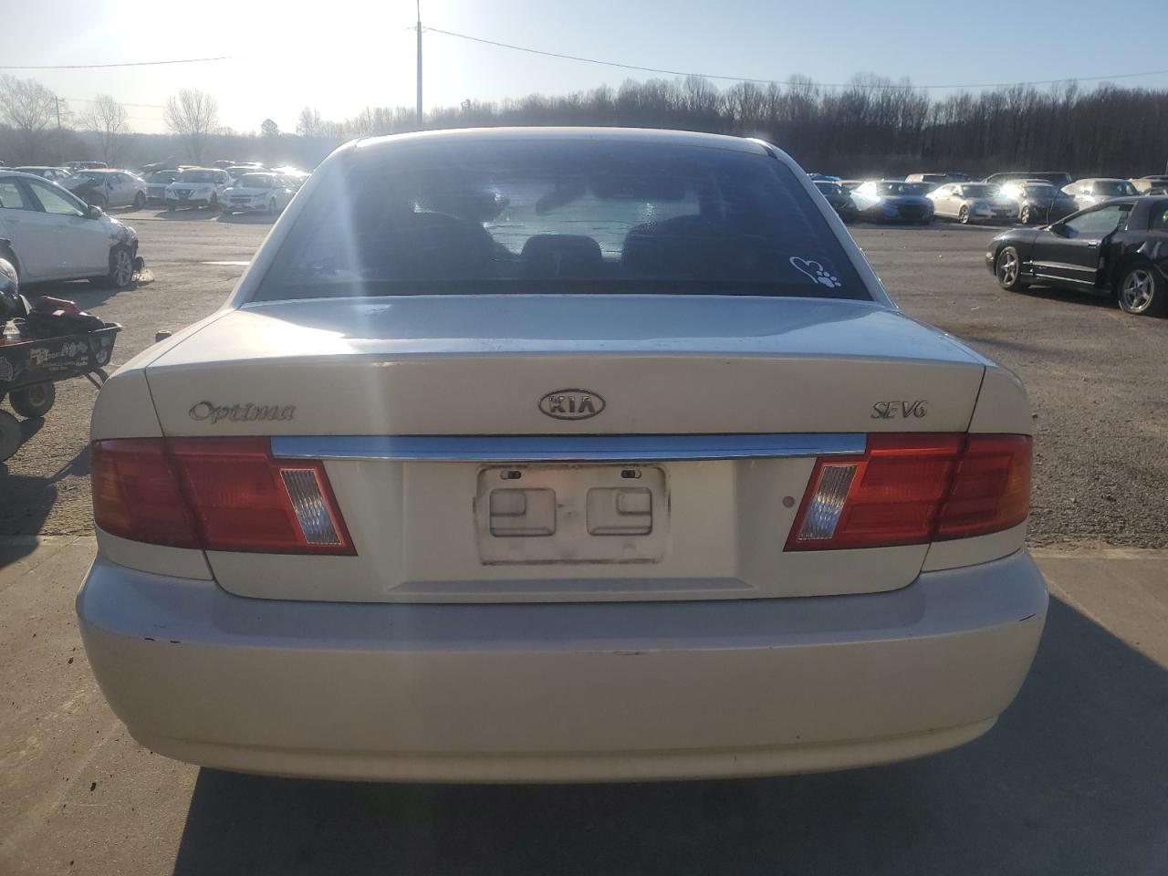 2002 Kia Optima - Image 6