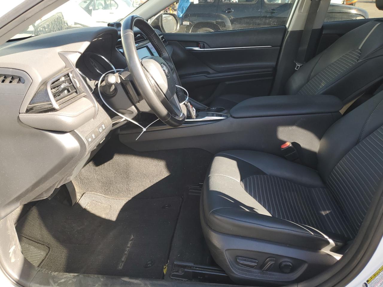 2020 Toyota Camry - Image 7