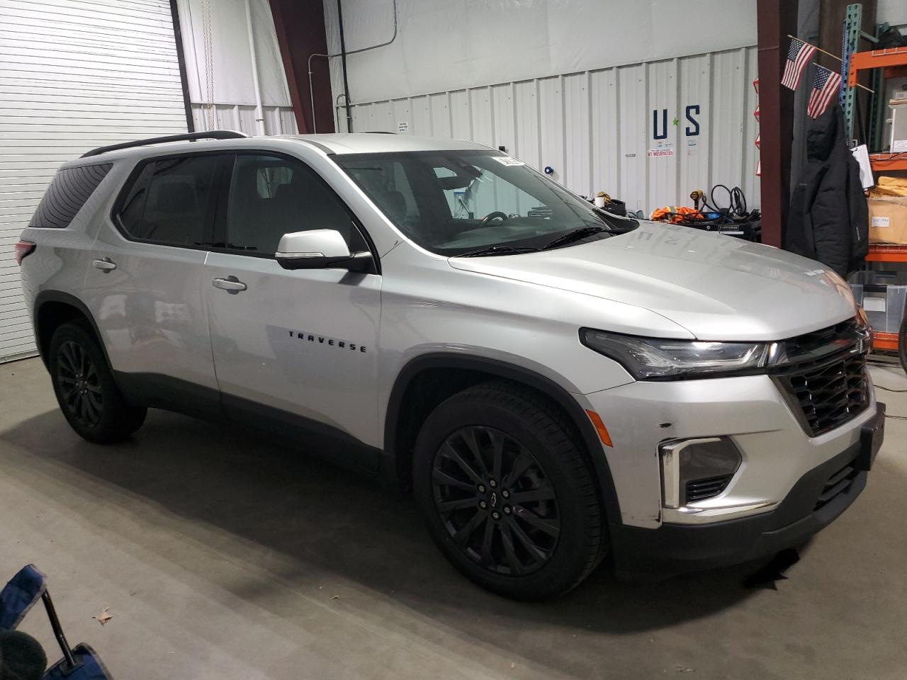2022 Chevrolet Traverse - Image 4
