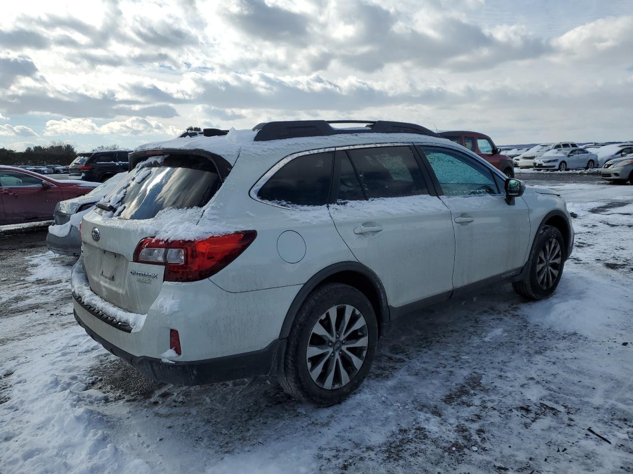 2016 Subaru Outback - Image 3