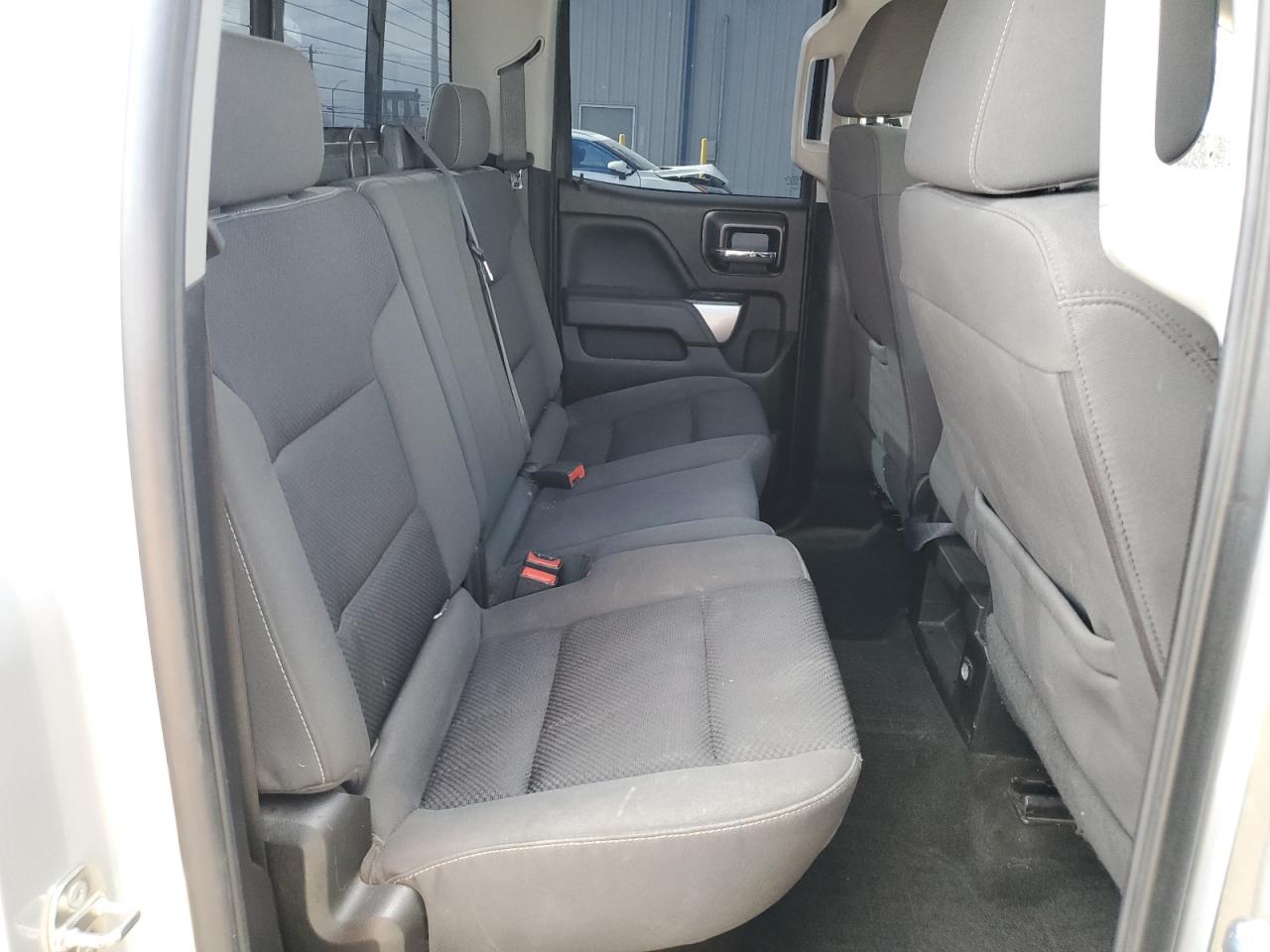 2018 Chevrolet Silverado - Image 10