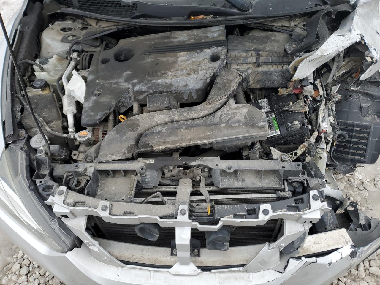 2017 Nissan Altima - Image 11