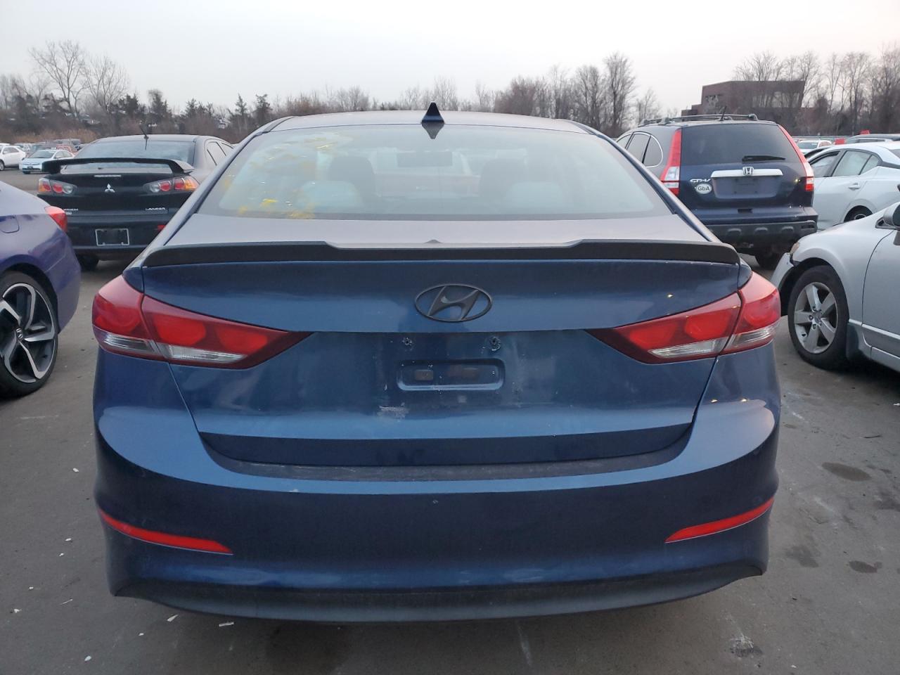 2017 Hyundai Elantra - Image 6