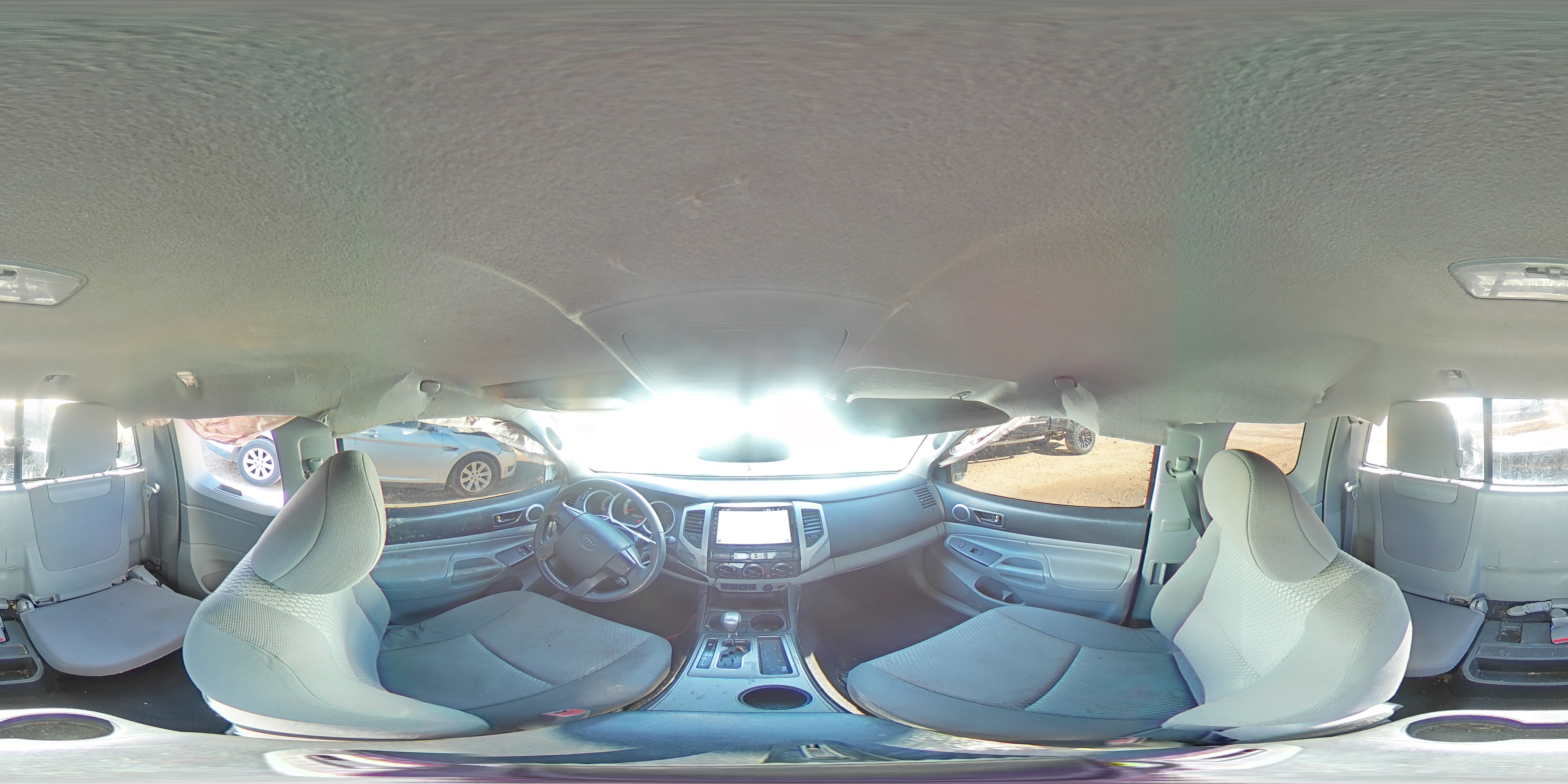 2012 Toyota Tacoma - Image 14