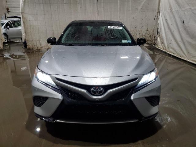  TOYOTA CAMRY 2018 Silver