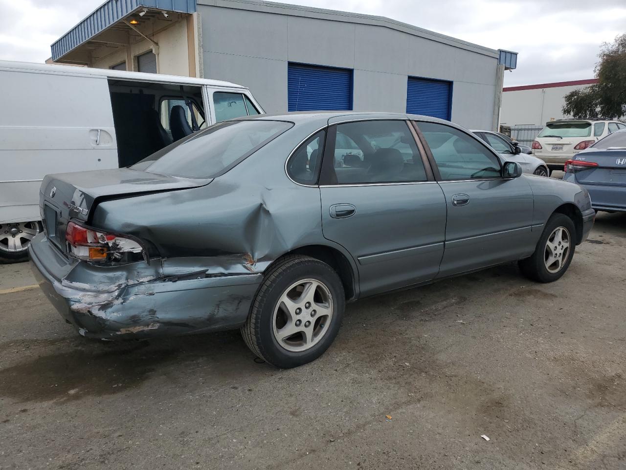 1997 Toyota Avalon - Image 3