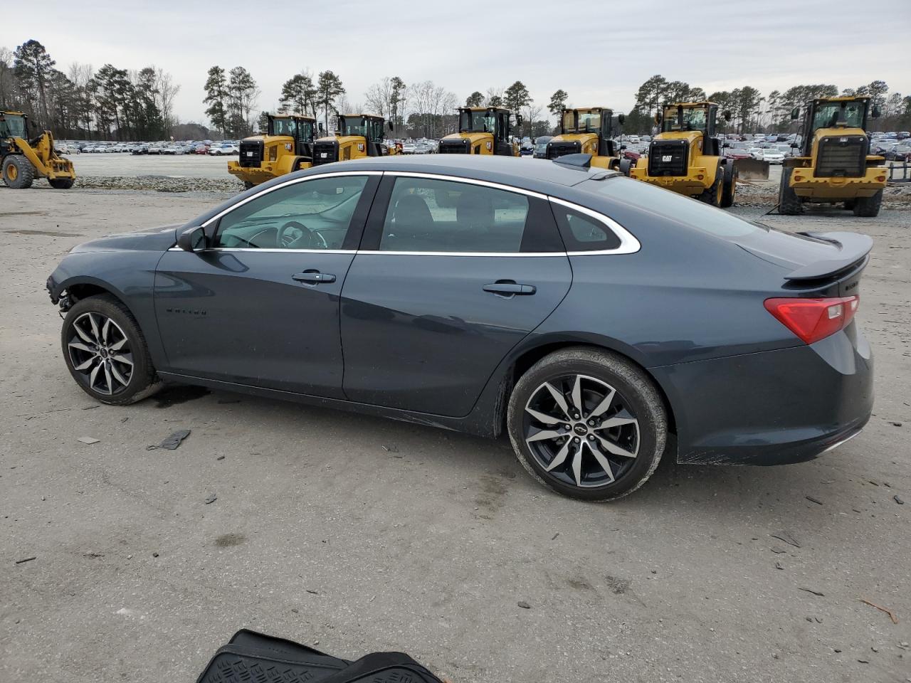 2021 Chevrolet Malibu - Image 2