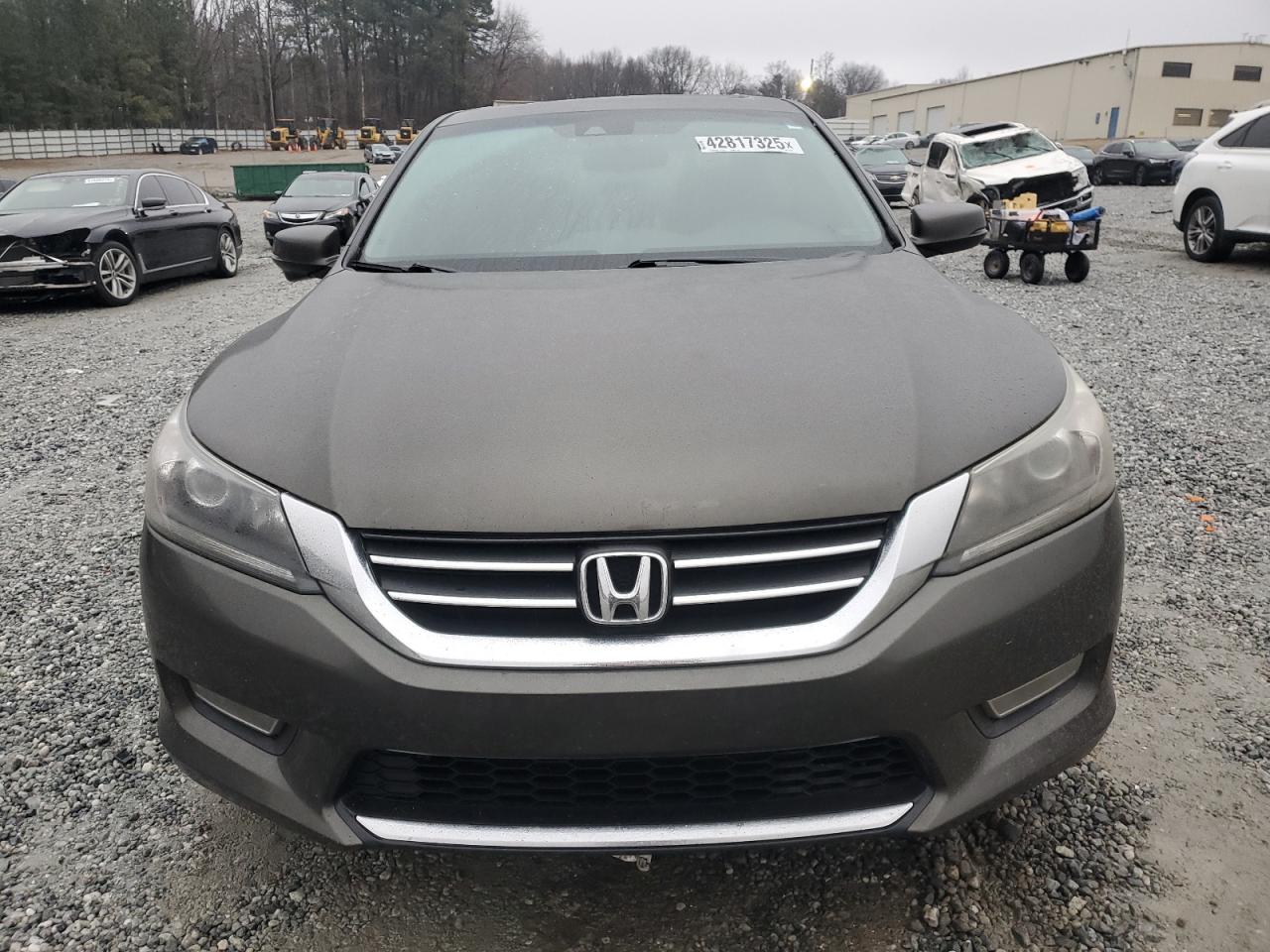 2013 Honda Accord - Image 5