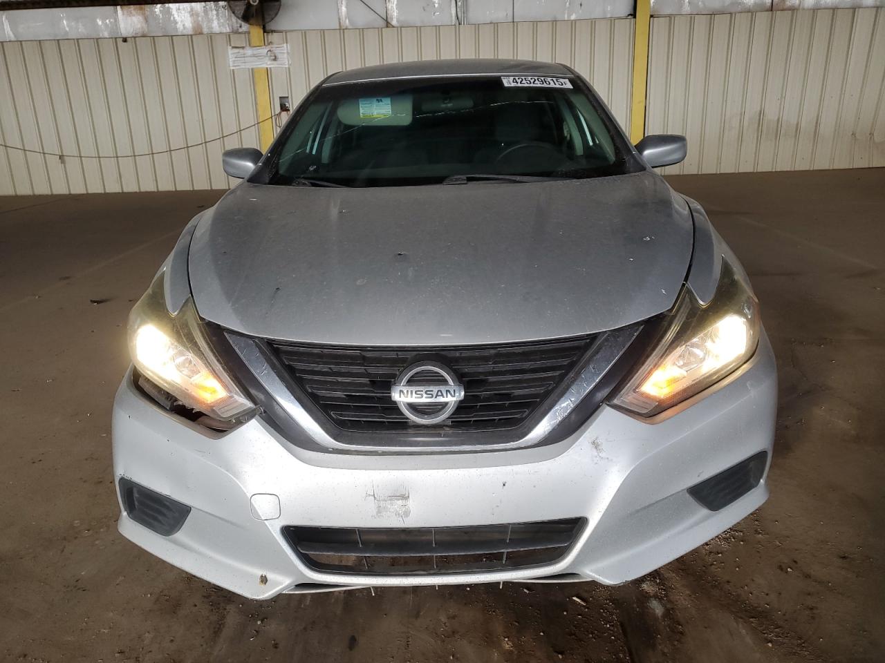2016 Nissan Altima - Image 5