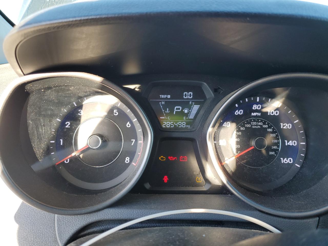 2015 Hyundai Elantra - Image 9