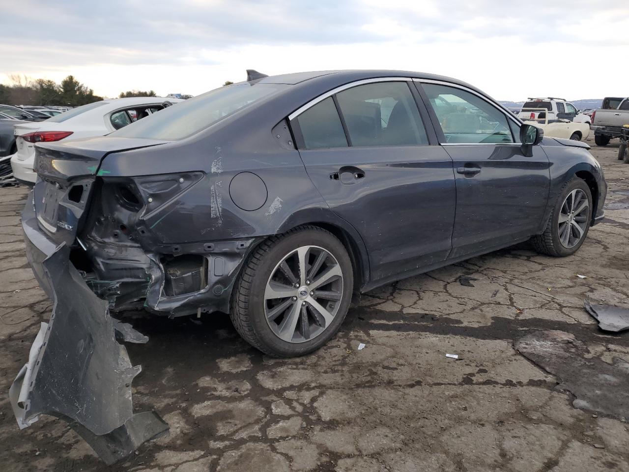 2019 Subaru Legacy - Image 3